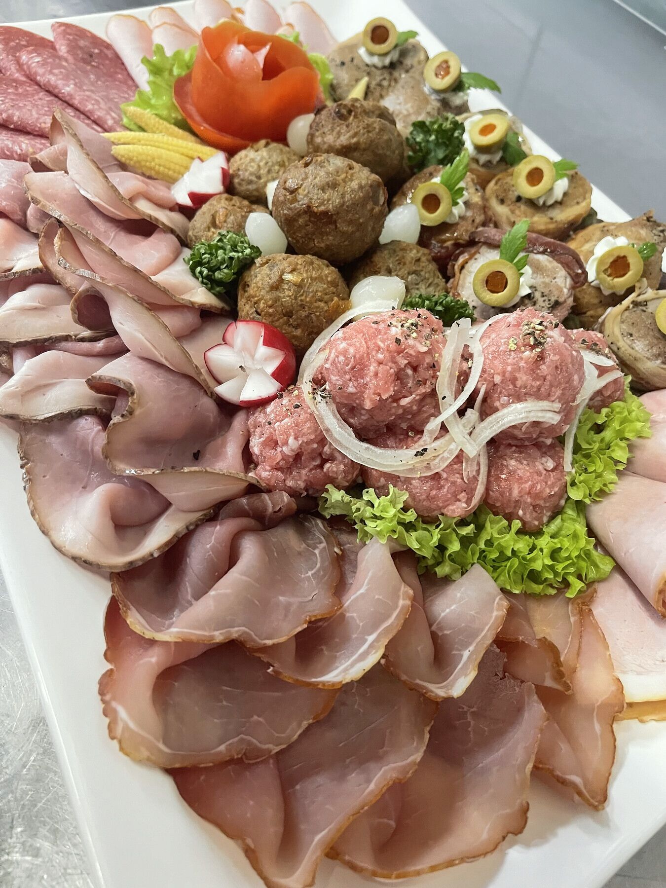 Frikadellen aus eigener Herstellung